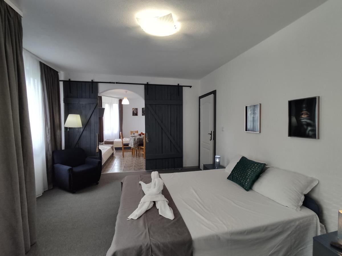 Rali Apartments 키텐 객실 사진